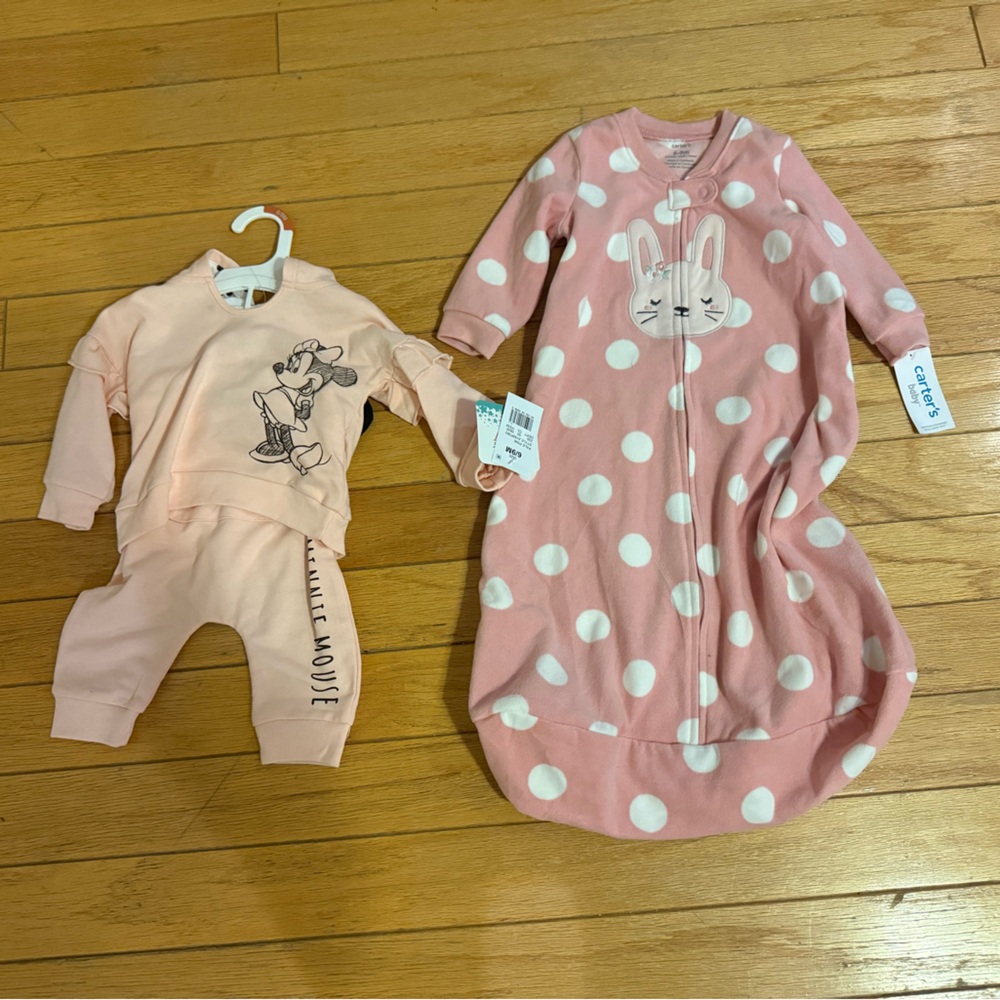 NWT lots of 2 Minnie Mouse baby girl pink Hoodie set and sleeping bag 6-9month